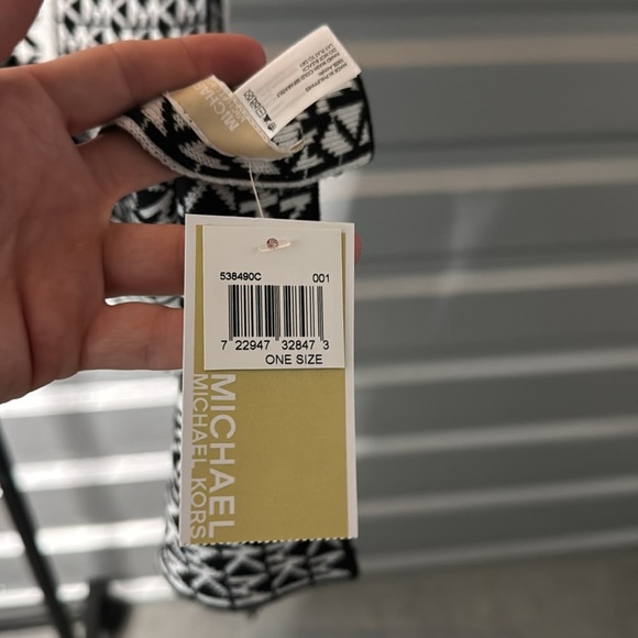 NWT!!! Michael Kors Monogram Black and White Scarf, OS - Picture 3 of 4